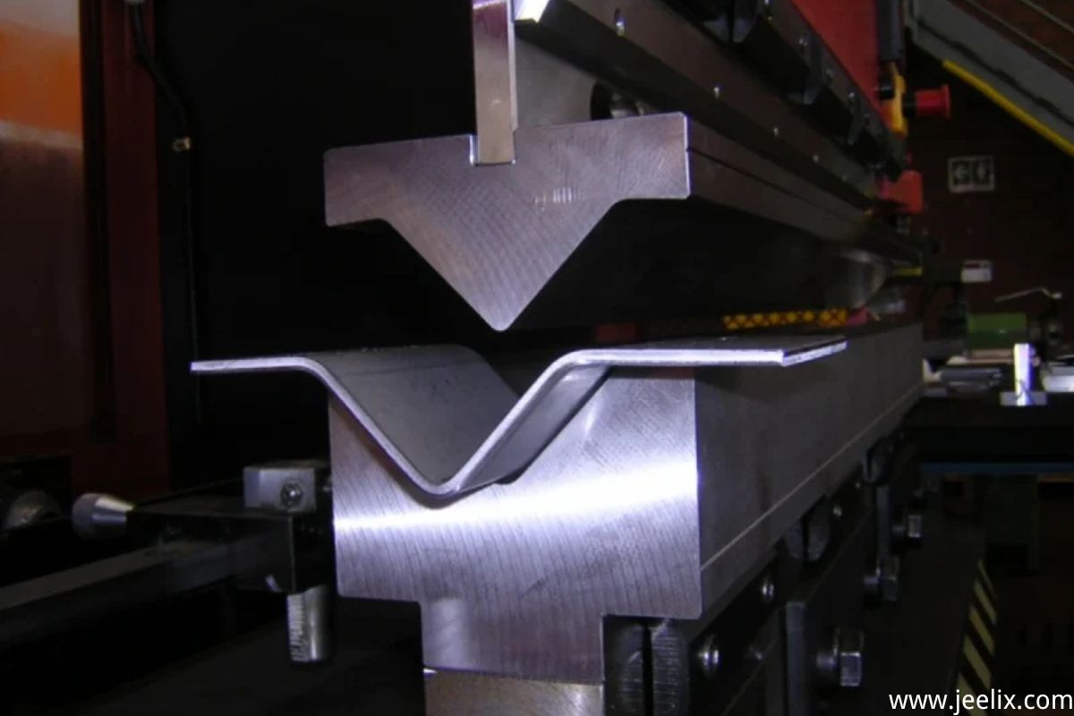 露天停车场地面箭头专用模具- 抖音, image size:1200x800